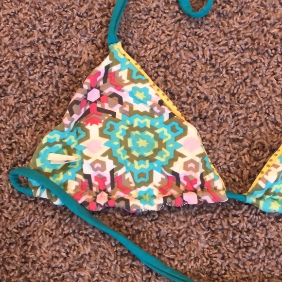 Maaji Reversible Bikini Top, Size M. - Picture 6 of 7